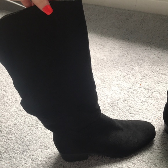 high black boots - Picture 2 of 2